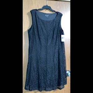 black sleeveless dress